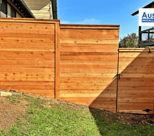 privacy fence with gate