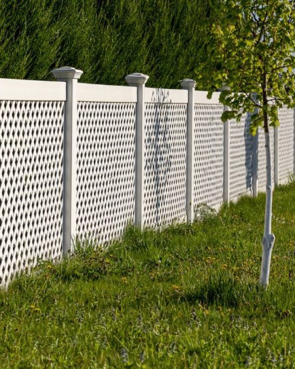 white wooden privacy fence